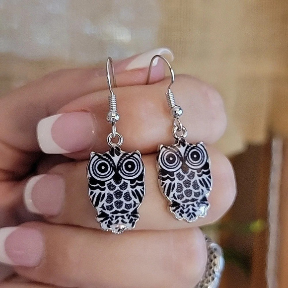 MONOCHROME OWL Drop Earrings - Picture 4 of 7